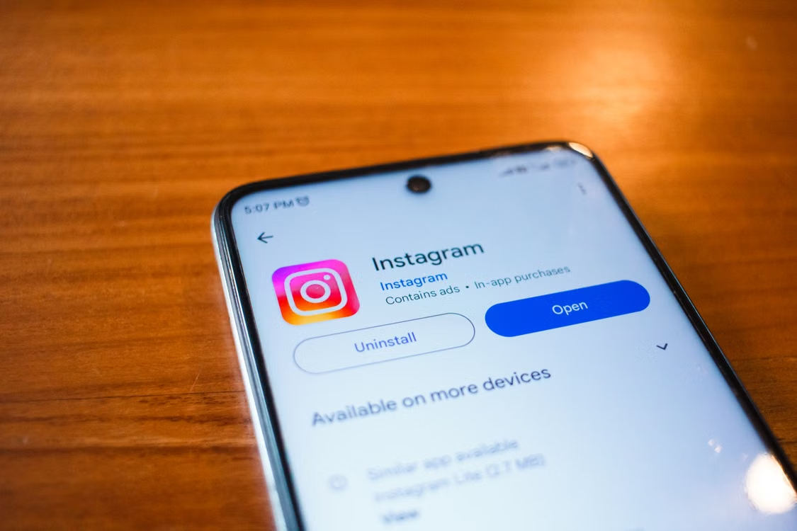25 Instagram Story Ideas That Increase Engagement